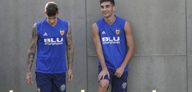 Santi Mina y Ferran