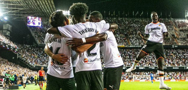 El Valencia celebrando un gol