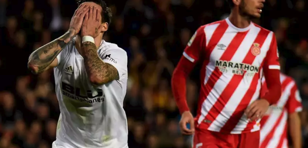 Santi Mina