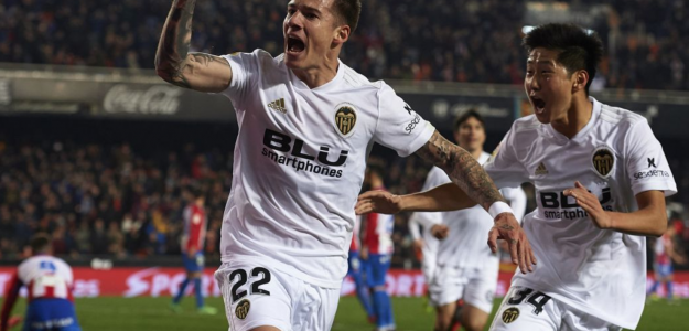 Santi Mina