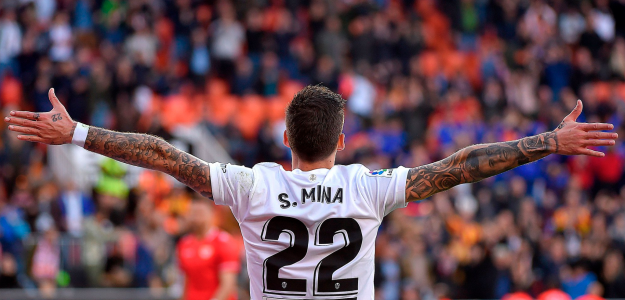 Santi Mina