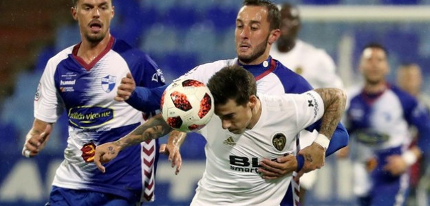 Santi Mina