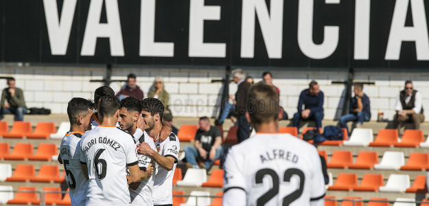 El Mestalla celebrando un gol