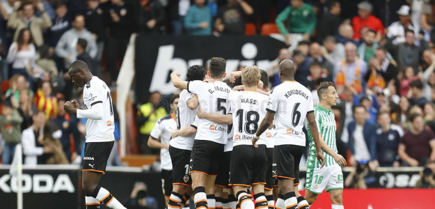 El Valencia celebrando un gol