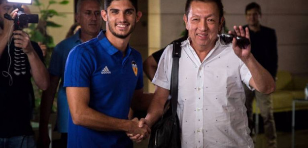 Guedes y Peter Lim