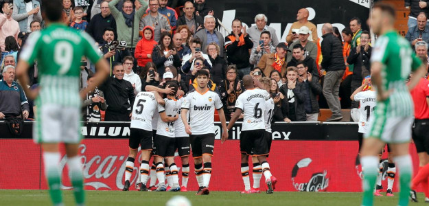 El Valencia celebrando un gol