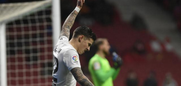 Santi Mina