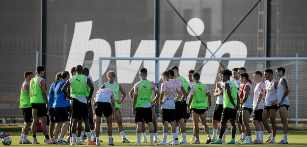 El Valencia entrenando