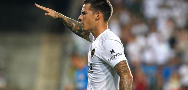 Santi Mina