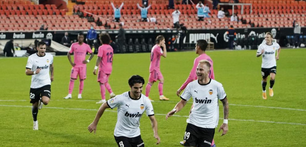 El Valencia celebra un gol 
