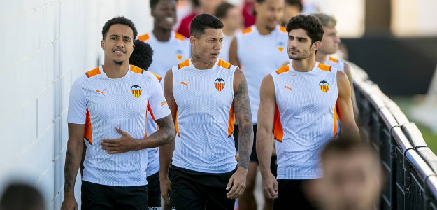 El Valencia entrenando