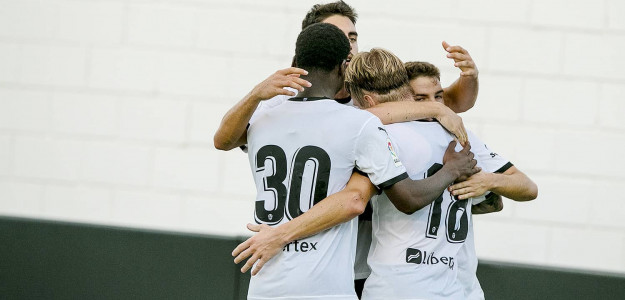 El Valencia celebra un gol 
