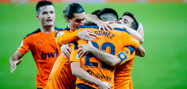 El Valencia celebrando un gol