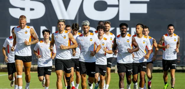 El Valencia entrenando