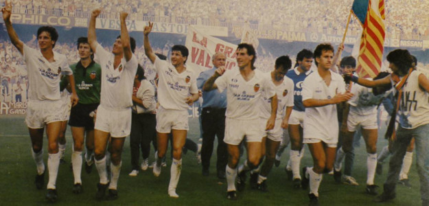 El Valencia celebrando el ascenso