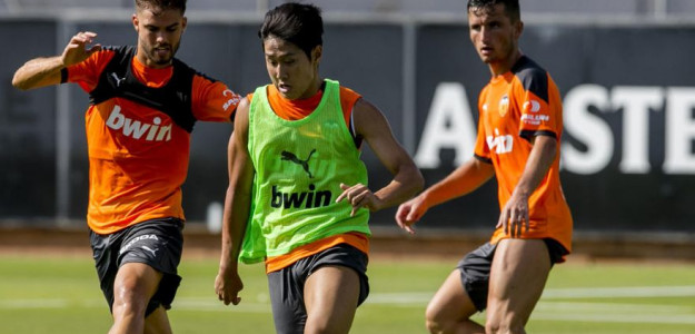  Kang in Lee y Guillamón