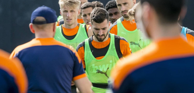 El Valencia entrenando