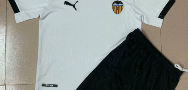 Camiseta Puma del Valencia