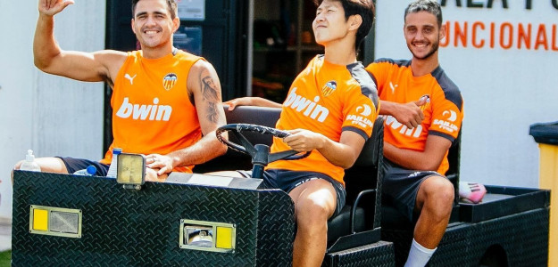 Kang In Lee y Maxi