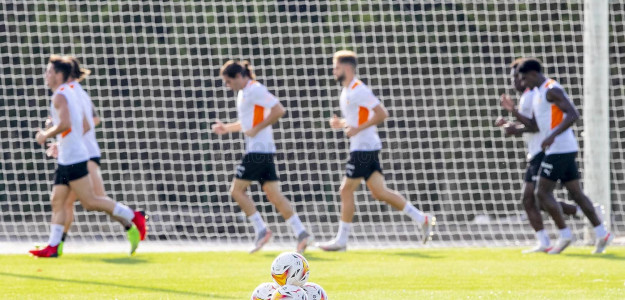 El Valencia entrenando