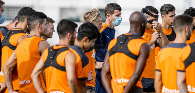 El Valencia entrenando
