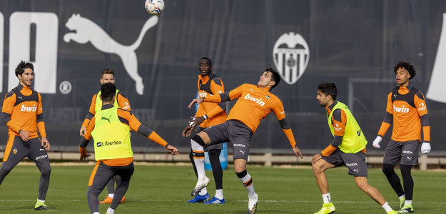 El Valencia entrenando