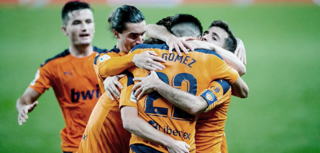 El Valencia celebrando un gol