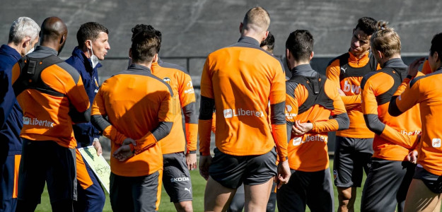 El Valencia entrenando