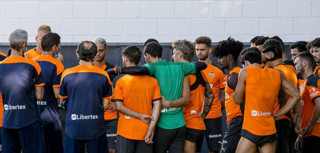 El Valencia entrenando