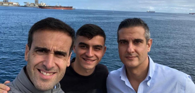 Carlos Ruiz, Pedri y Héctor Peris