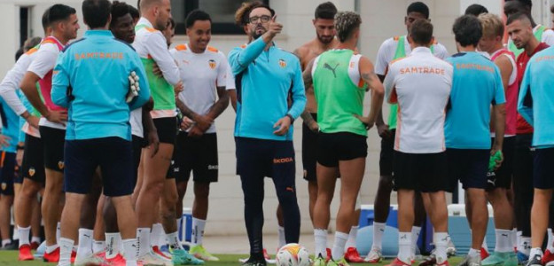 El Valencia entrenando