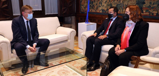 Puig, Murthy e Ibáñez