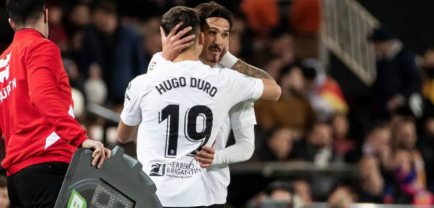 Hugo Duro y Cavani