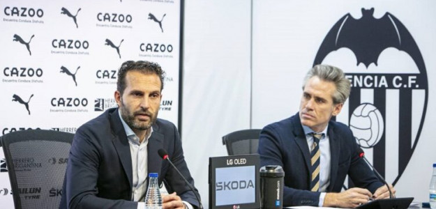 Corona y Baraja