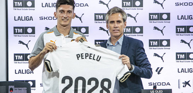 Pepelu y Corona