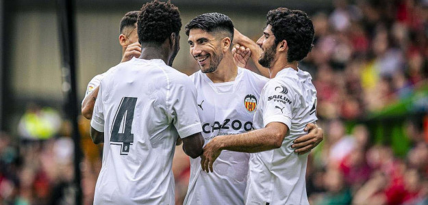 Yunus, Soler y Guedes