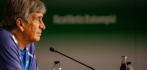 Pellegrini elogia la actuación del Valencia pese a tener amargura por último gol