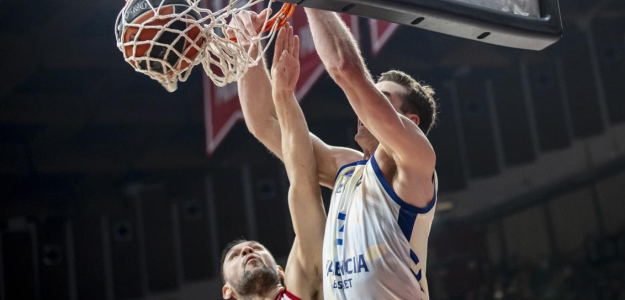 Valencia Basket logra épica remontada en Grecia y consigue un histórico triunfo