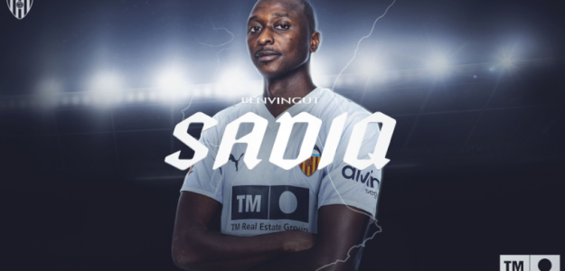 Valencia CF se refuerza con Umar Sadiq tras caer al descenso