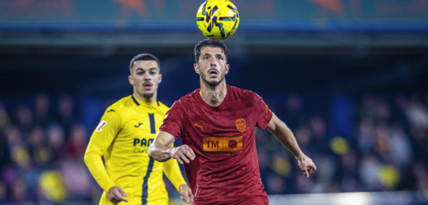 El Villarreal castiga los errores del Valencia