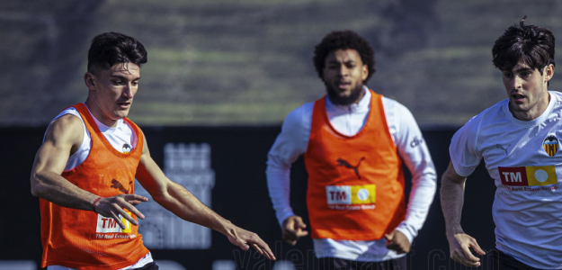 fichajes y futuro en el punto de mira