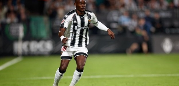 Brian Cipenga, pieza clave del Castellón, se perderá varios partidos por su convocatoria a la Copa de África