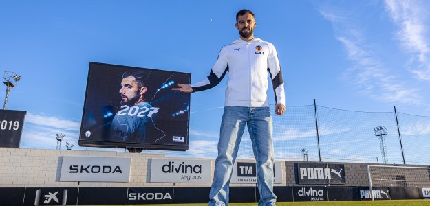 Corberán confía en la renovación de Luis Rioja para mejorar la dinámica del Valencia CF