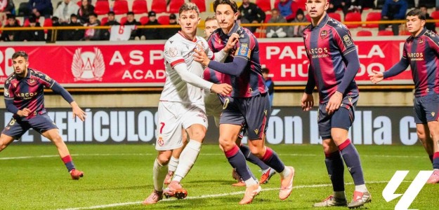 El Levante lucha contra el descenso en una carrera contrarreloj