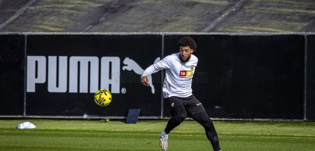 El Valencia CF define su posible alineación ante el Espanyol