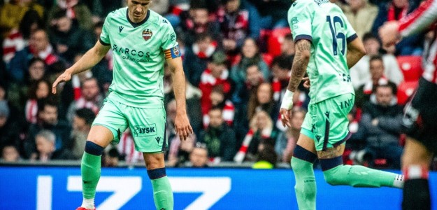 Kervin Arriaga recibe el alta médica tras golpe en San Mamés y regresa a València