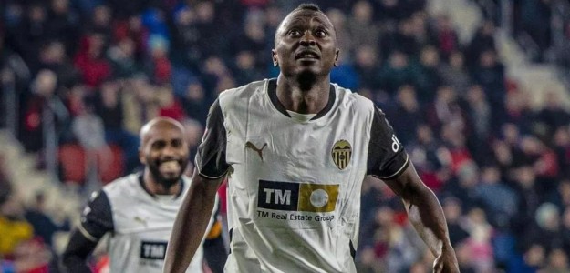 Valencia CF apuesta fuerte por Umar Sadiq en el mercado de invierno