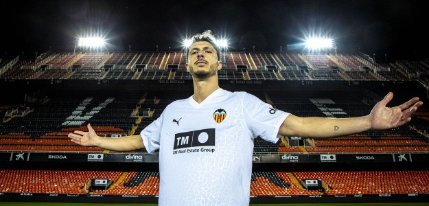 Valencia sin Foulquier y con Copete a medias: novedades en la preparación