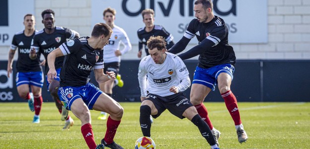 VCF Mestalla lucha por la victoria ante UD Barbastro en Antonio Puchades
