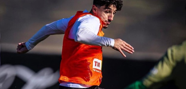 Diego López durante entrenamiento Valencia CF Ciudad Deportiva antes lesión rodilla